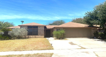 8617 Northridge Lp, Laredo, Texas 78041, 4 Bedrooms Bedrooms, 8 Rooms Rooms,2 BathroomsBathrooms,Residential,For Rent,8617 Northridge Lp,20264638 8617 Northridge Lp, Laredo, Texas 78041, 4 Bedrooms Bedrooms, 8 Rooms Rooms,2 BathroomsBathrooms,Residential,For Rent,8617 Northridge Lp,20264638
