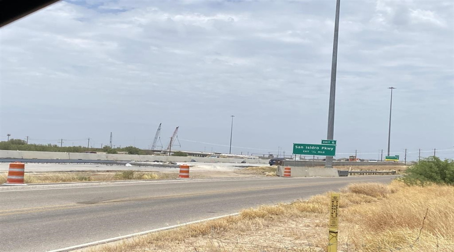 0 IH-35, Laredo, Texas 78045, ,Land,For Rent,0 IH-35,20264640