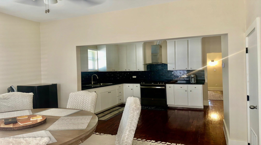 1619 Garfield St, Laredo, Texas 78043, 2 Bedrooms Bedrooms, 6 Rooms Rooms,1 BathroomBathrooms,Residential,For Sale,1619 Garfield St,20264639