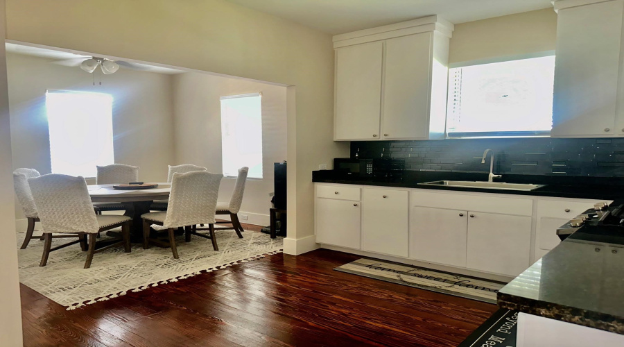 1619 Garfield St, Laredo, Texas 78043, 2 Bedrooms Bedrooms, 6 Rooms Rooms,1 BathroomBathrooms,Residential,For Sale,1619 Garfield St,20264639