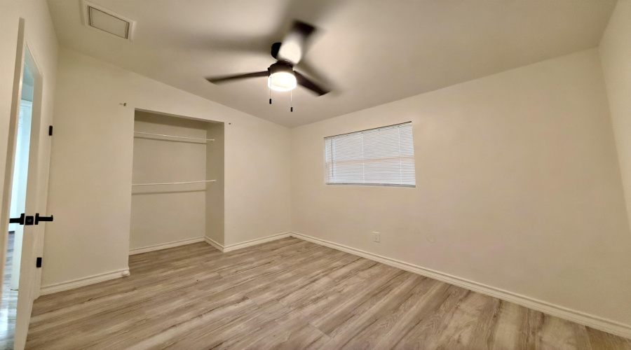 1907 Plum St, Laredo, Texas 78043, 3 Bedrooms Bedrooms, 5 Rooms Rooms,1 BathroomBathrooms,Residential,For Sale,1907 Plum St,20264641