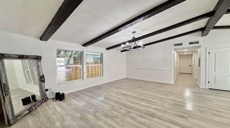 1907 Plum St, Laredo, Texas 78043, 3 Bedrooms Bedrooms, 5 Rooms Rooms,1 BathroomBathrooms,Residential,For Sale,1907 Plum St,20264641