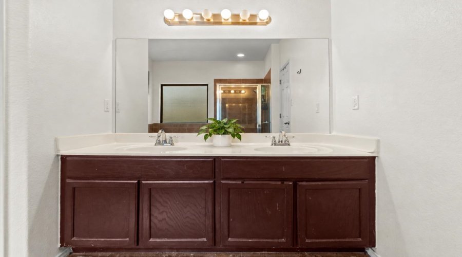 311 Sabal Loop, LAREDO, Texas 78045, 4 Bedrooms Bedrooms, 8 Rooms Rooms,2 BathroomsBathrooms,Residential,For Sale,311 Sabal Loop,20264644