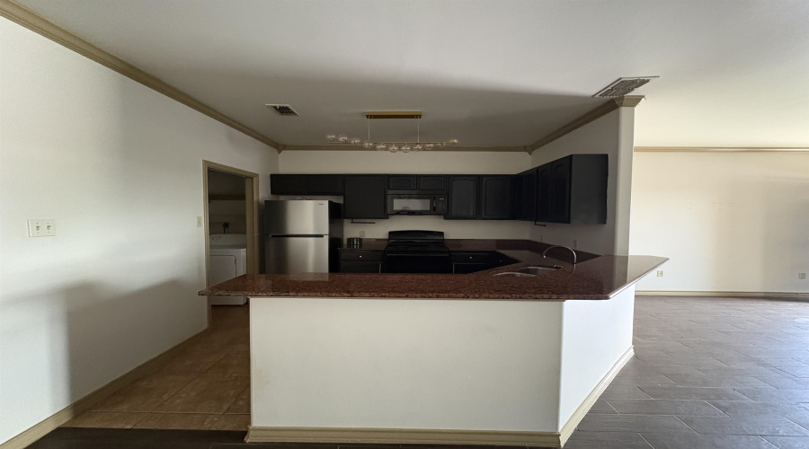 8216 Casa Verde Rd, Laredo, Texas 78041, 2 Bedrooms Bedrooms, 5 Rooms Rooms,2 BathroomsBathrooms,Residential,For Rent,8216 Casa Verde Rd,20264645