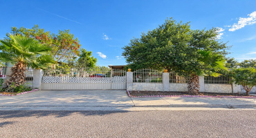 403 Moonstone Moonstone Rd., Laredo, Texas 78046-8855, 3 Bedrooms Bedrooms, 3 Rooms Rooms,2 BathroomsBathrooms,Residential,For Sale,403 Moonstone Moonstone Rd.,20264646 403 Moonstone Moonstone Rd., Laredo, Texas 78046-8855, 3 Bedrooms Bedrooms, 3 Rooms Rooms,2 BathroomsBathrooms,Residential,For Sale,403 Moonstone Moonstone Rd.,20264646