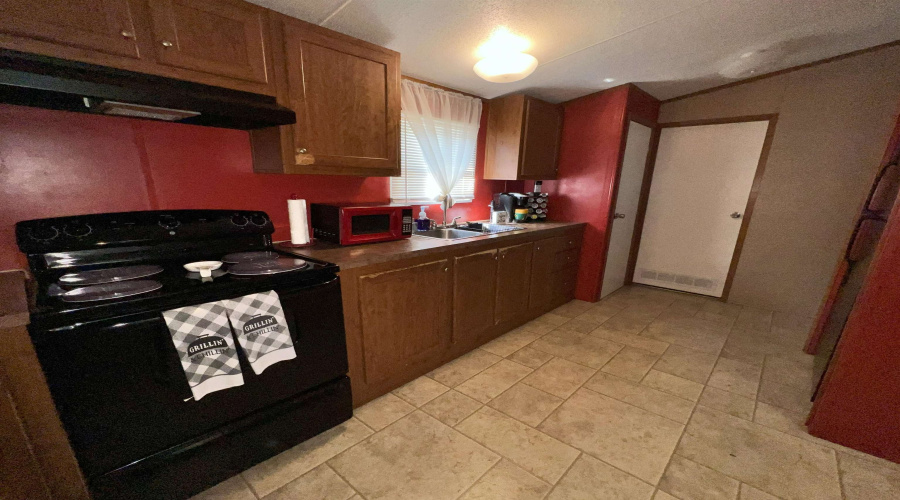 5303 Pharr Ln, Zapata, Texas 78076, 3 Bedrooms Bedrooms, 5 Rooms Rooms,2 BathroomsBathrooms,Residential,For Rent,5303 Pharr Ln,20264649