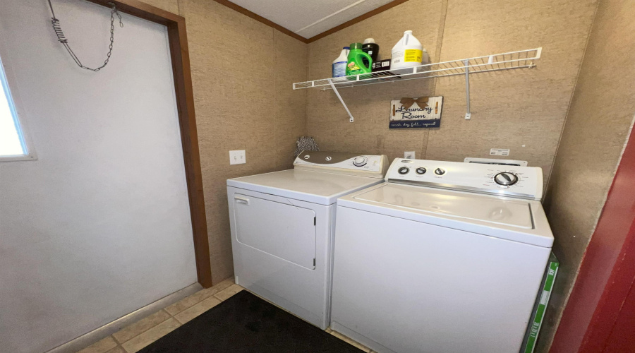 5303 Pharr Ln, Zapata, Texas 78076, 3 Bedrooms Bedrooms, 5 Rooms Rooms,2 BathroomsBathrooms,Residential,For Rent,5303 Pharr Ln,20264649