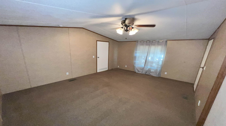 5303 Pharr Ln, Zapata, Texas 78076, 3 Bedrooms Bedrooms, 5 Rooms Rooms,2 BathroomsBathrooms,Residential,For Rent,5303 Pharr Ln,20264649