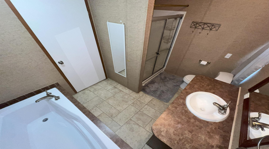 5303 Pharr Ln, Zapata, Texas 78076, 3 Bedrooms Bedrooms, 5 Rooms Rooms,2 BathroomsBathrooms,Residential,For Rent,5303 Pharr Ln,20264649