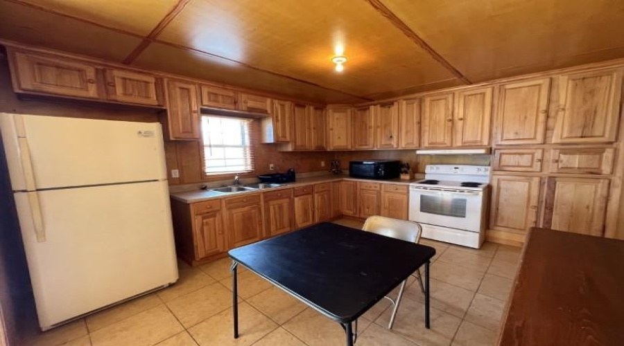 124 Vista Linda Dr, Zapata, Texas 78076, 2 Bedrooms Bedrooms, 4 Rooms Rooms,2 BathroomsBathrooms,Residential,For Rent,124 Vista Linda Dr,20264650