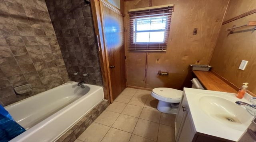 124 Vista Linda Dr, Zapata, Texas 78076, 2 Bedrooms Bedrooms, 4 Rooms Rooms,2 BathroomsBathrooms,Residential,For Rent,124 Vista Linda Dr,20264650