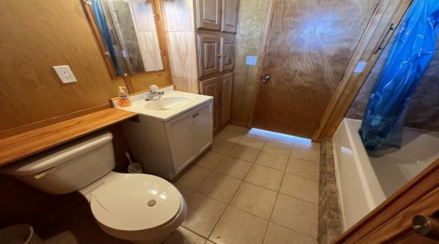 124 Vista Linda Dr, Zapata, Texas 78076, 2 Bedrooms Bedrooms, 4 Rooms Rooms,2 BathroomsBathrooms,Residential,For Rent,124 Vista Linda Dr,20264650