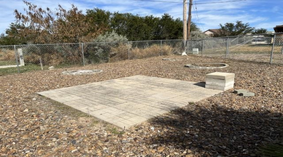 124 Vista Linda Dr, Zapata, Texas 78076, 2 Bedrooms Bedrooms, 4 Rooms Rooms,2 BathroomsBathrooms,Residential,For Rent,124 Vista Linda Dr,20264650