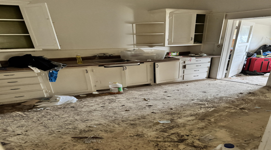 819 Rosario St, Laredo, Texas 78040, 4 Bedrooms Bedrooms, 6 Rooms Rooms,2 BathroomsBathrooms,Residential,For Sale,819 Rosario St,20264654