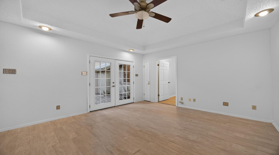 1323 Cross Country Ln., Laredo, Texas 78045, 6 Bedrooms Bedrooms, 11 Rooms Rooms,6 BathroomsBathrooms,Residential,For Sale,1323 Cross Country Ln.,20264659