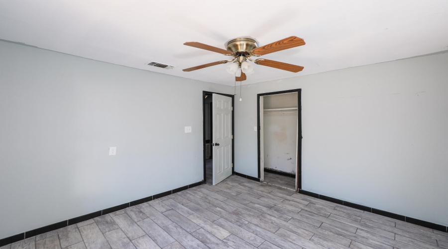 1719 Iturbide St, Laredo, Texas 78040, 3 Bedrooms Bedrooms, 5 Rooms Rooms,2 BathroomsBathrooms,Residential,For Sale,1719 Iturbide St,20264663