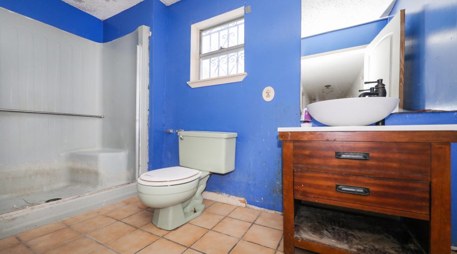 1719 Iturbide St, Laredo, Texas 78040, 3 Bedrooms Bedrooms, 5 Rooms Rooms,2 BathroomsBathrooms,Residential,For Sale,1719 Iturbide St,20264663
