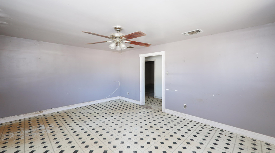 1719 Iturbide St, Laredo, Texas 78040, 3 Bedrooms Bedrooms, 5 Rooms Rooms,2 BathroomsBathrooms,Residential,For Sale,1719 Iturbide St,20264663
