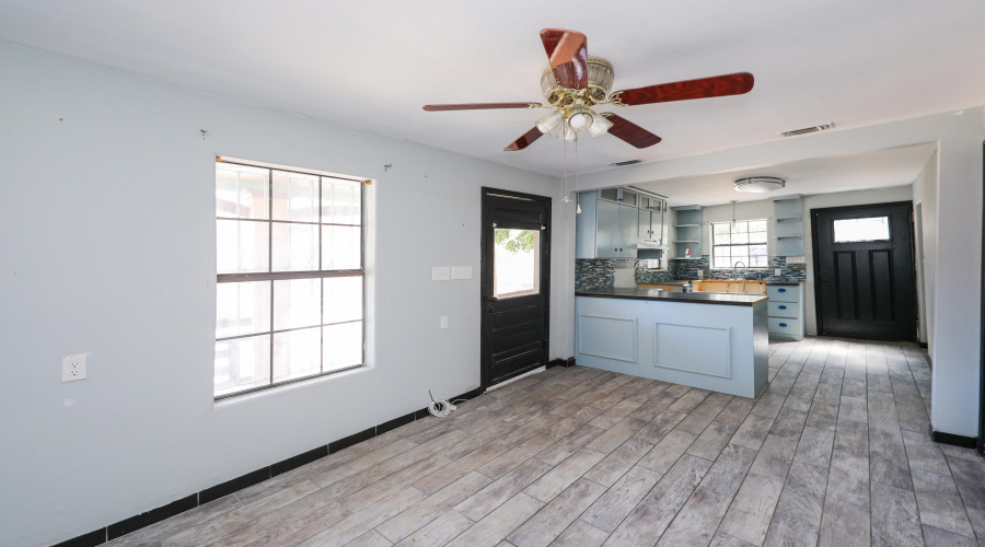 1719 Iturbide St, Laredo, Texas 78040, 3 Bedrooms Bedrooms, 5 Rooms Rooms,2 BathroomsBathrooms,Residential,For Sale,1719 Iturbide St,20264663