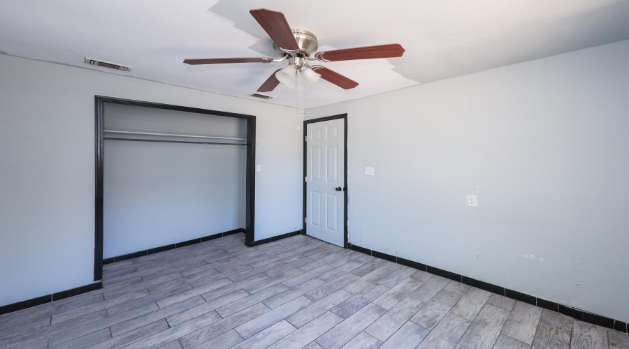 1719 Iturbide St, Laredo, Texas 78040, 3 Bedrooms Bedrooms, 5 Rooms Rooms,2 BathroomsBathrooms,Residential,For Sale,1719 Iturbide St,20264663