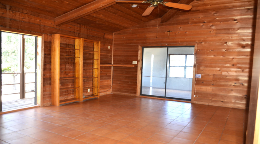 361 Monte Dr, Zapata, Texas 78076, 2 Bedrooms Bedrooms, 5 Rooms Rooms,2 BathroomsBathrooms,Residential,For Sale,361 Monte Dr,20264665