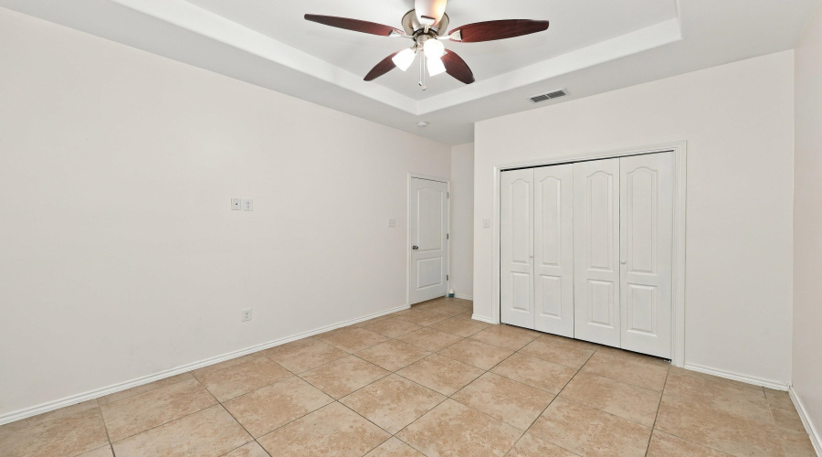 9808 Aziz St., Laredo, Texas 78045, 3 Bedrooms Bedrooms, 6 Rooms Rooms,2 BathroomsBathrooms,Residential,For Sale,9808 Aziz St.,20264669