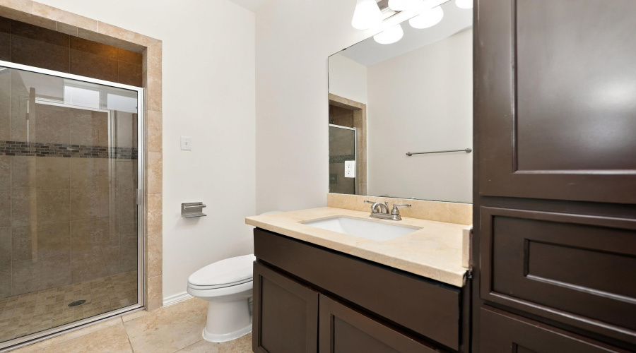 9808 Aziz St., Laredo, Texas 78045, 3 Bedrooms Bedrooms, 6 Rooms Rooms,2 BathroomsBathrooms,Residential,For Sale,9808 Aziz St.,20264669