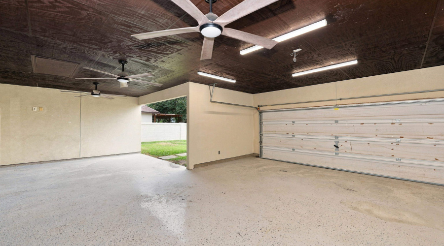 9808 Aziz St., Laredo, Texas 78045, 3 Bedrooms Bedrooms, 6 Rooms Rooms,2 BathroomsBathrooms,Residential,For Sale,9808 Aziz St.,20264669