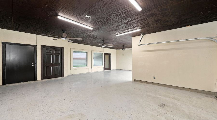 9808 Aziz St., Laredo, Texas 78045, 3 Bedrooms Bedrooms, 6 Rooms Rooms,2 BathroomsBathrooms,Residential,For Sale,9808 Aziz St.,20264669