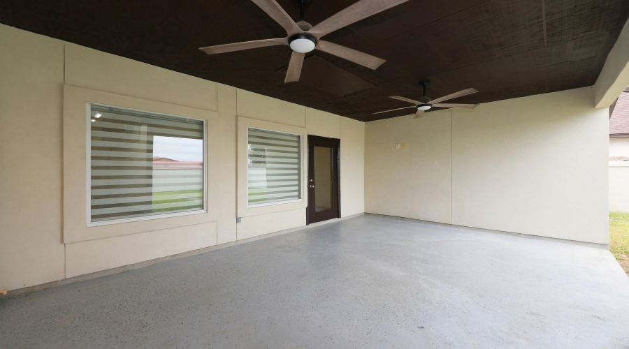 9808 Aziz St., Laredo, Texas 78045, 3 Bedrooms Bedrooms, 6 Rooms Rooms,2 BathroomsBathrooms,Residential,For Sale,9808 Aziz St.,20264669