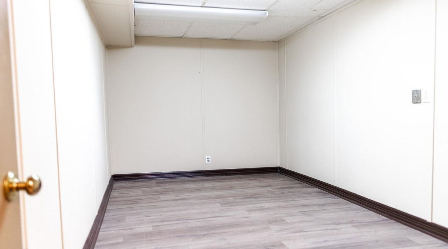 1601 Musser St, Laredo, Texas 78043, 1 Room Rooms,2 BathroomsBathrooms,Commercial retail/office,For Sale,1601 Musser St,20253940