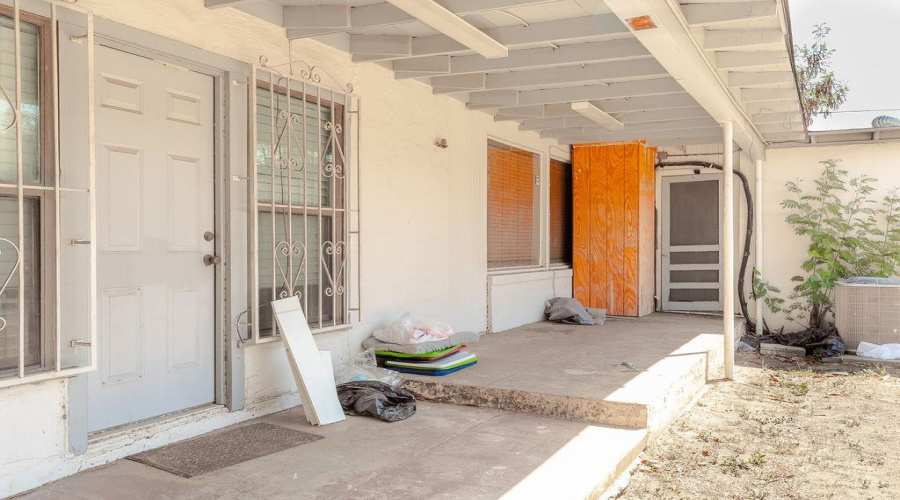 1601 Musser St, Laredo, Texas 78043, 1 Room Rooms,2 BathroomsBathrooms,Commercial retail/office,For Sale,1601 Musser St,20253940