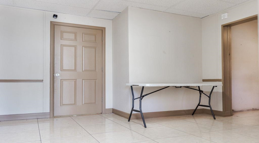 1601 Musser St, Laredo, Texas 78043, 1 Room Rooms,2 BathroomsBathrooms,Commercial retail/office,For Sale,1601 Musser St,20253940