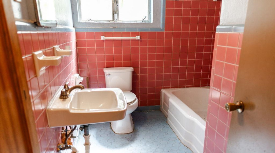 1601 Musser St, Laredo, Texas 78043, 1 Room Rooms,2 BathroomsBathrooms,Commercial retail/office,For Sale,1601 Musser St,20253940
