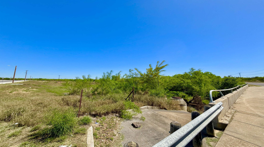 Shiloh Dr, Laredo, Texas 78045, ,Land,For Sale,Shiloh Dr,20264676