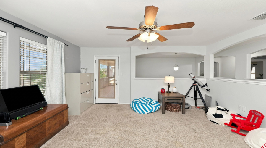 504 Silver Palm Dr, Laredo, Texas 78045, 4 Bedrooms Bedrooms, 8 Rooms Rooms,3 BathroomsBathrooms,Residential,For Sale,504 Silver Palm Dr,20264672