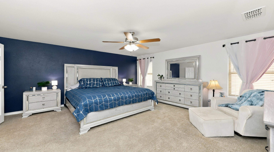 504 Silver Palm Dr, Laredo, Texas 78045, 4 Bedrooms Bedrooms, 8 Rooms Rooms,3 BathroomsBathrooms,Residential,For Sale,504 Silver Palm Dr,20264672