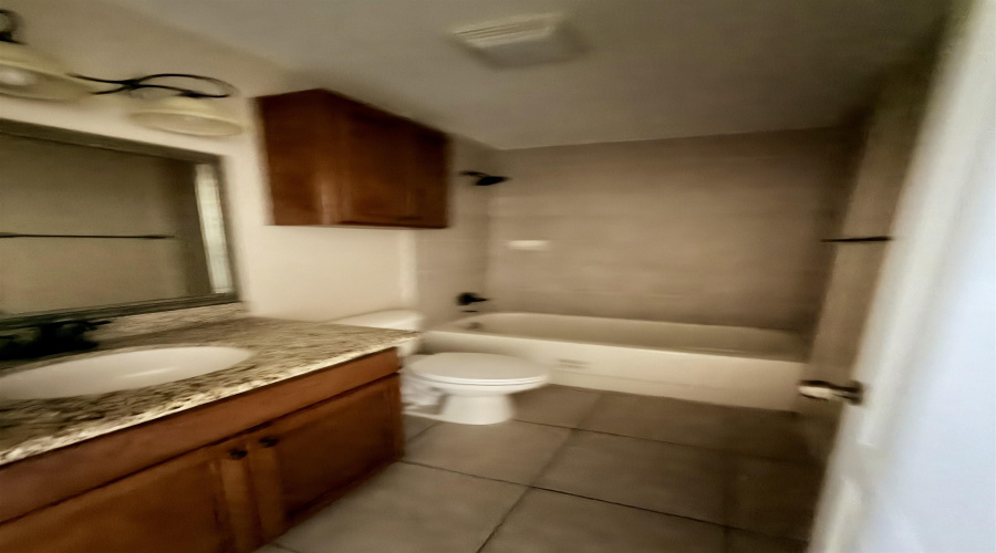 9809 Sterling St., Laredo, Texas 78045, 3 Bedrooms Bedrooms, 7 Rooms Rooms,2 BathroomsBathrooms,Residential,For Rent,9809 Sterling St.,20264677