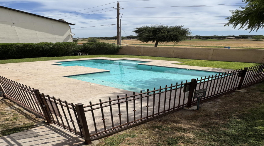 9809 Sterling St., Laredo, Texas 78045, 3 Bedrooms Bedrooms, 7 Rooms Rooms,2 BathroomsBathrooms,Residential,For Rent,9809 Sterling St.,20264677