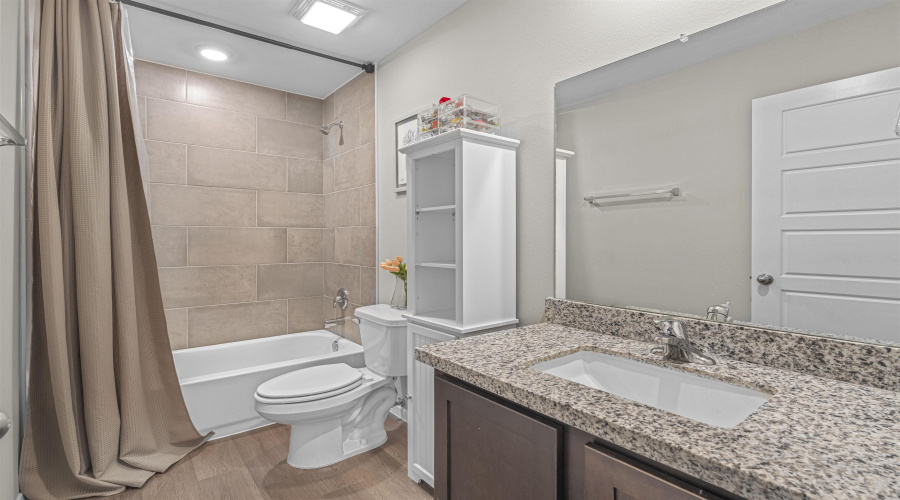 5728 St. Dominic, Laredo, Texas 78046, 4 Bedrooms Bedrooms, 4 Rooms Rooms,2 BathroomsBathrooms,Residential,For Sale,5728 St. Dominic,20264680
