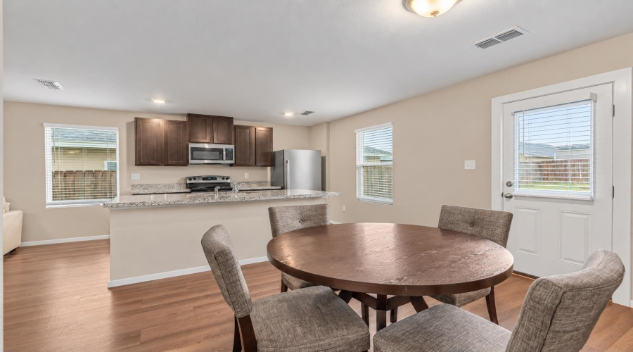 5728 St. Dominic, Laredo, Texas 78046, 4 Bedrooms Bedrooms, 4 Rooms Rooms,2 BathroomsBathrooms,Residential,For Sale,5728 St. Dominic,20264680