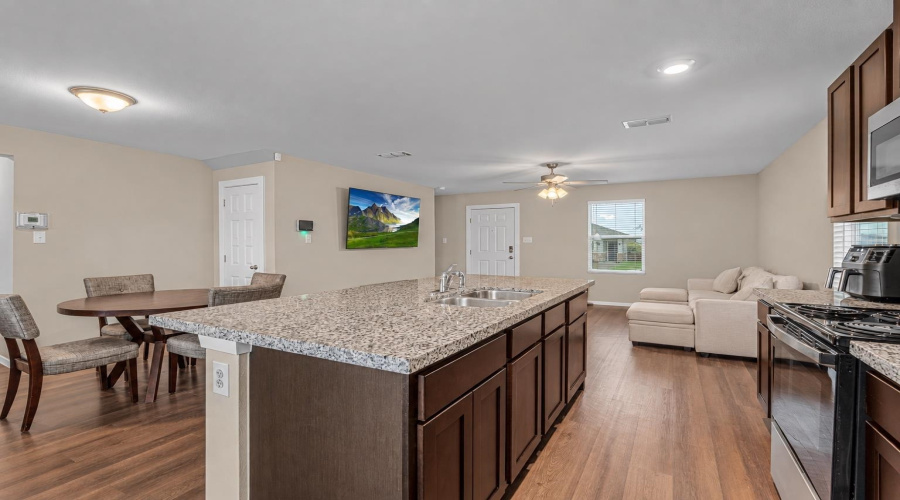 5728 St. Dominic, Laredo, Texas 78046, 4 Bedrooms Bedrooms, 4 Rooms Rooms,2 BathroomsBathrooms,Residential,For Sale,5728 St. Dominic,20264680