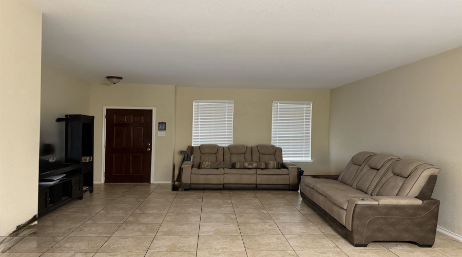 2904 Anejo Dr, LAREDO, Texas 78045, 4 Bedrooms Bedrooms, 9 Rooms Rooms,2 BathroomsBathrooms,Residential,For Rent,2904 Anejo Dr,20264683
