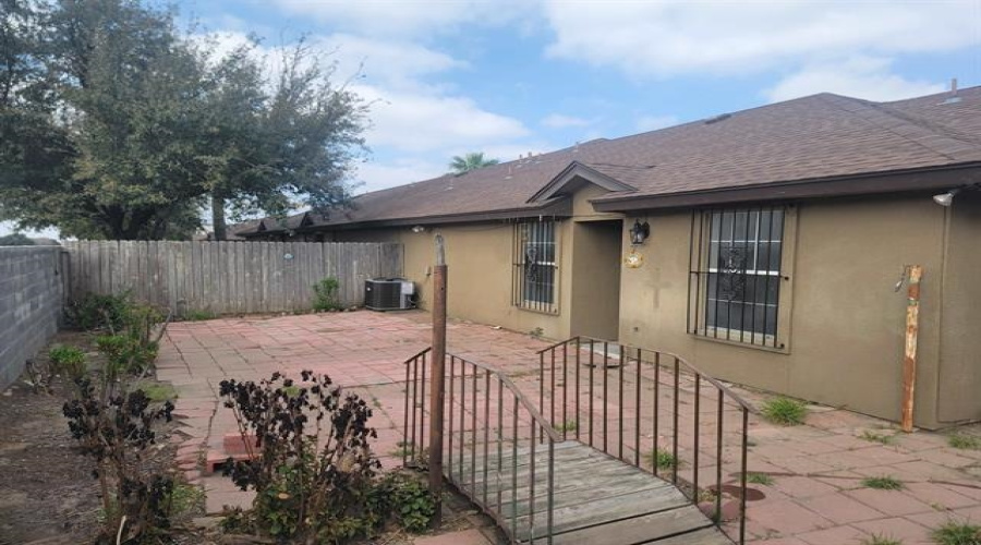 506 Shiloh Dr, Laredo, Texas 78045, 3 Bedrooms Bedrooms, 4 Rooms Rooms,2 BathroomsBathrooms,Residential,For Rent,506 Shiloh Dr,20264684