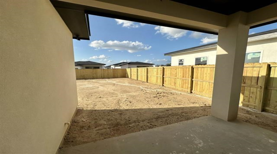 1640 Secretaria Ln., Laredo, Texas 78046, 3 Bedrooms Bedrooms, 5 Rooms Rooms,2 BathroomsBathrooms,Residential,For Sale,1640 Secretaria Ln.,20264685