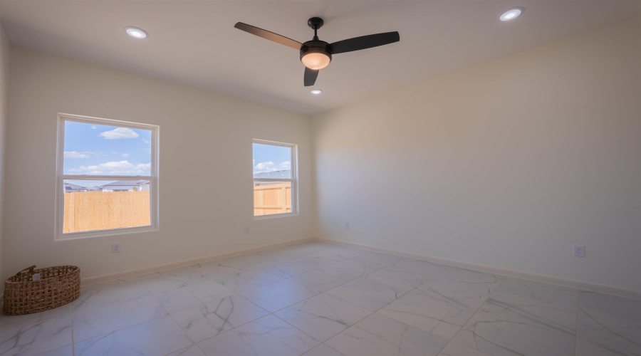 1634 Secretaria Ln., Laredo, Texas 78041, 3 Bedrooms Bedrooms, 5 Rooms Rooms,2 BathroomsBathrooms,Residential,For Sale,1634 Secretaria Ln.,20264688