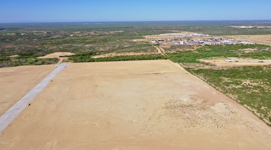 302 Blue Ridge Pkwy., Laredo, Texas 78045, 1 Bedroom Bedrooms, 51 Rooms Rooms,2 BathroomsBathrooms,Commercial/industrial,For Rent,302 Blue Ridge Pkwy.,20264695
