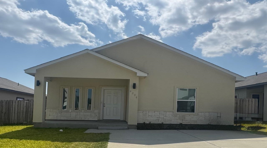 4206 Gavilan Dr., Laredo, Texas 78046, 4 Bedrooms Bedrooms, 6 Rooms Rooms,2 BathroomsBathrooms,Residential,For Rent,4206 Gavilan Dr.,20264692