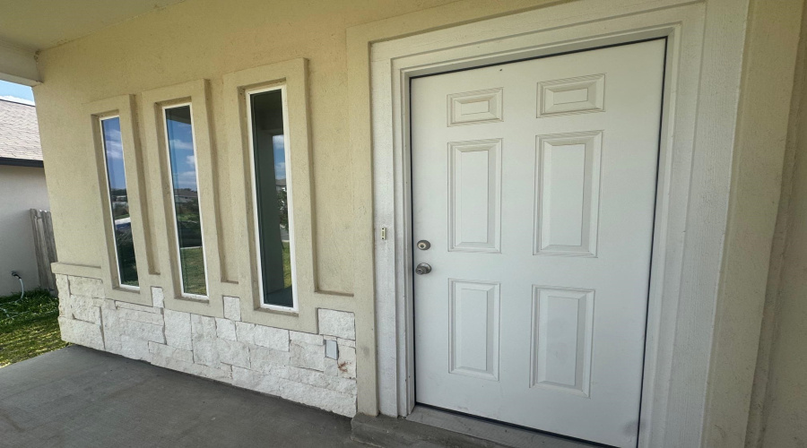 4206 Gavilan Dr., Laredo, Texas 78046, 4 Bedrooms Bedrooms, 6 Rooms Rooms,2 BathroomsBathrooms,Residential,For Rent,4206 Gavilan Dr.,20264692