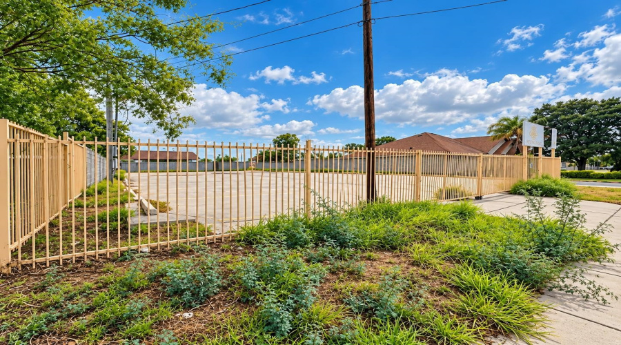 3219 Ross St, Laredo, Texas 78043, ,Land,For Sale,3219 Ross St,20264708
